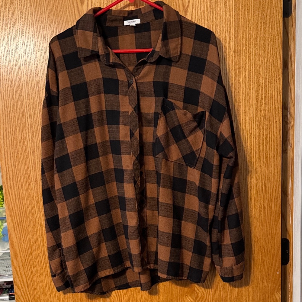 Texas True Thread’s Plaid Brown and Black long sleeve button down